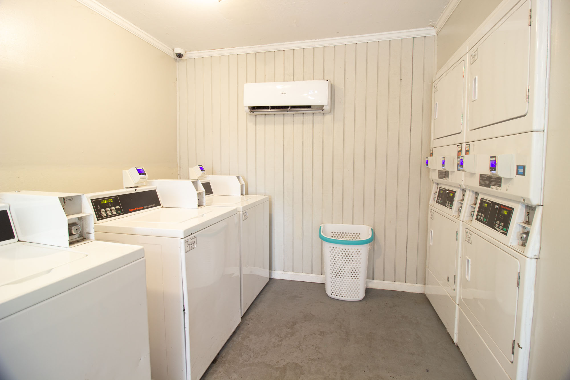 Pinewood Manor Laundry